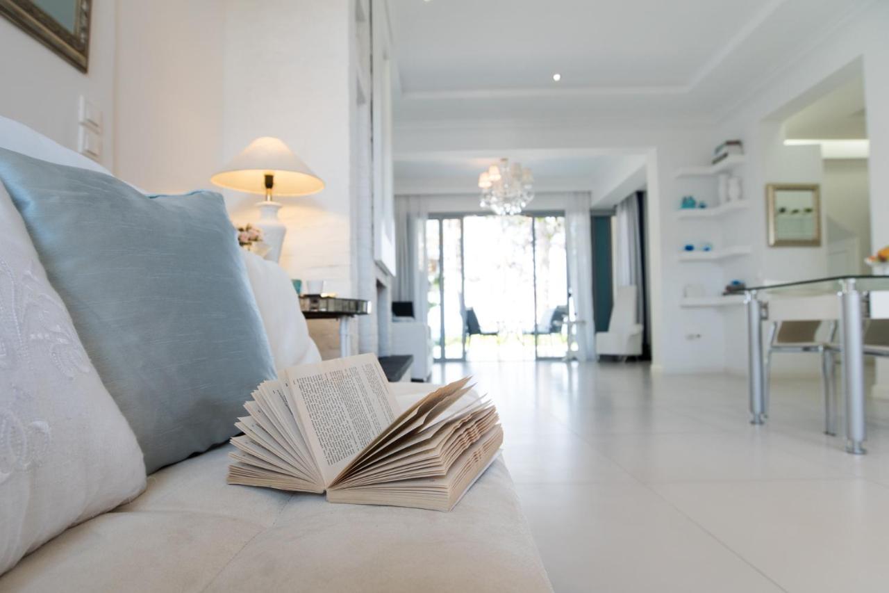 Pefkohori Villa A&M By Luxlikehome Bagian luar foto